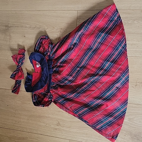 Girls 12 months Christmas dress - Picture 2 of 3